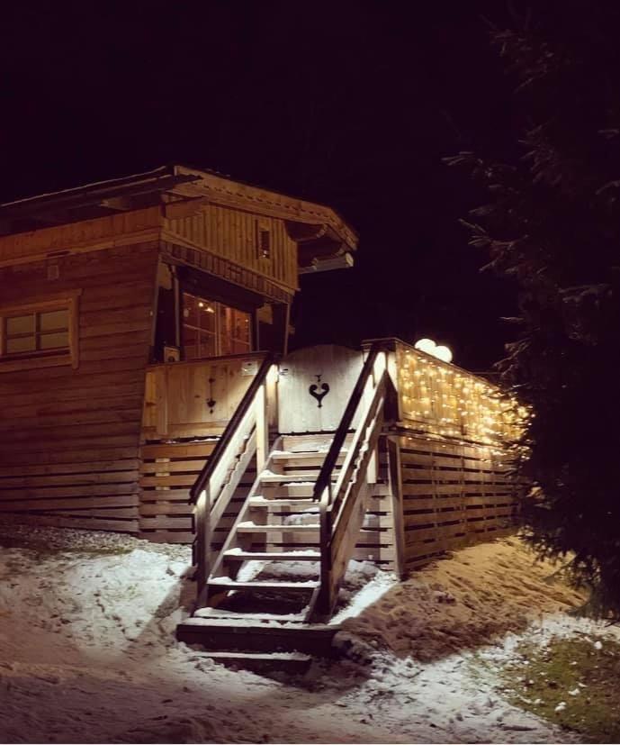 Chalet - Direkt Am 5 Sterne Campingplatz Aufenfeld Im Zillertal Mit Hallenbad Und Sauna Aschau Im Zillertal Экстерьер фото